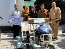 Pemkab Bojonegoro Salurkan Bantuan Alsintan Bagi Petani untuk Tingkatkan Produksi