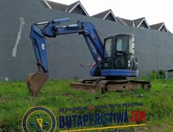 Diduga Tunggak Pembayaran Hingga Rp2 Miliar, Kontraktor Tarik Alat Berat dari Proyek Perumahan SRIMAYA di Karangploso
