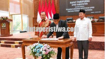 DPRD Bojonegoro Sahkan Raperda Pertanggungjawaban APBD 2025, Pengawasan dan Transparansi Jadi Sorotan