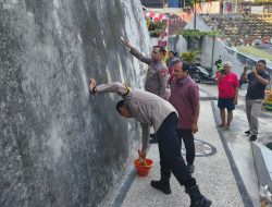 Sambut HUT ke-81 RI dan Gerakan Indonesia ASRI, Polresta Malang Kota dan Warga Gotong Royong Cat Tembok Gang Pemukiman