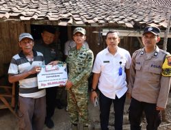 Sambut HUT ke-81 TNI, Kodim 0721/Blora dan BAZNAS Bedah Dua Rumah Warga