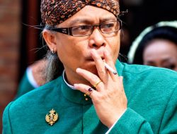 Ketika Hukum Dijual dan Pendidikan Memukul