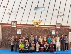 Kelas Inspirasi Bojonegoro Ke-12 Resmi Dimulai, Para Relawan Ikuti Briefing Akbar di Pendopo Malowopati