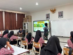 Babinsa Koramil Cepu Dampingi Kadet Unhan RI Beri Pembekalan Siswa SRMA 18 Blora