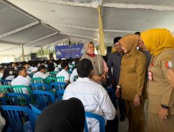 Ribuan Pencari Kerja di Bojonegoro Antusias Ikuti Seleksi Wawancara di PT Shou Fung
