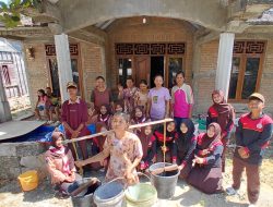 Pramuka SMKN Sugihwaras Salurkan Bantuan Air Bersih untuk Warga Dukuh Jatenan